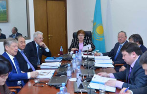 Фото с сайта parlam.kz