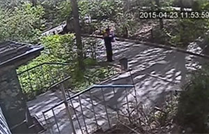 Кадр с видео http://365info.kz/