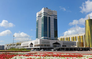 Фото с сайта www.primeminister.kz